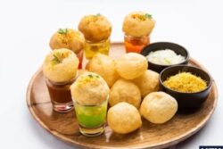 Jharkhand: 40 Children, 10 Women Fall Sick After Eating 'Gol Gappa' from Street Vendor