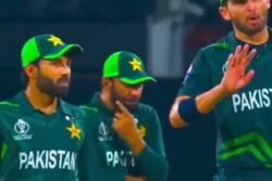 Iftikhar Ahmed Talking to a 'Ghost' During PAK Vs AFG Match Has Fans Coming Up With Theories