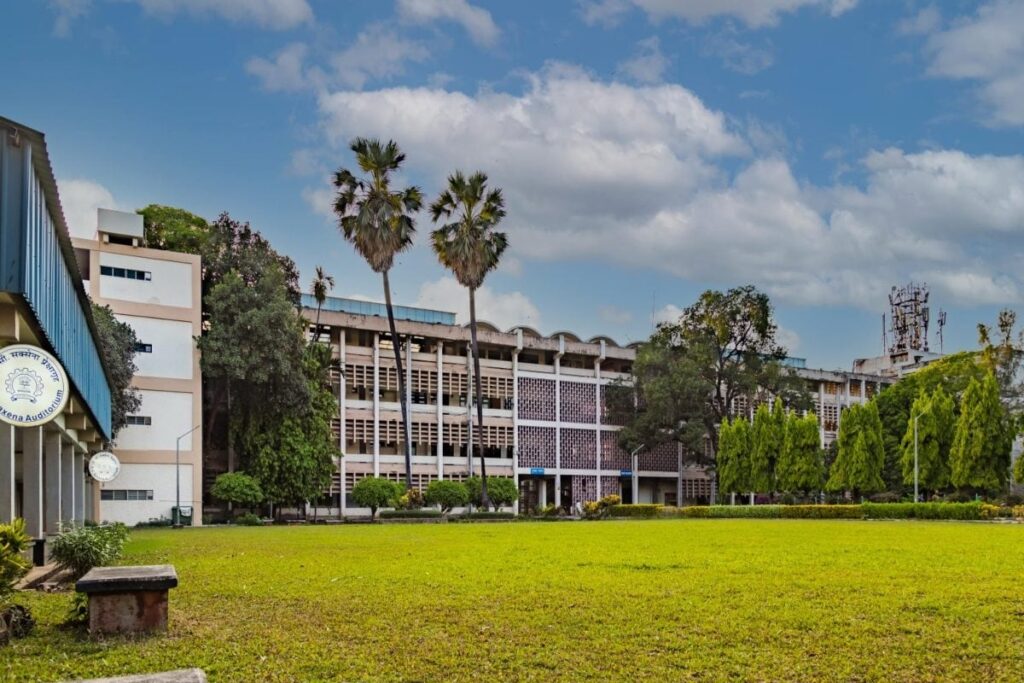 Opinion: IIT Mumbai Could Have Avoided Food Controversy Through Larger Consultation | Sticking Point