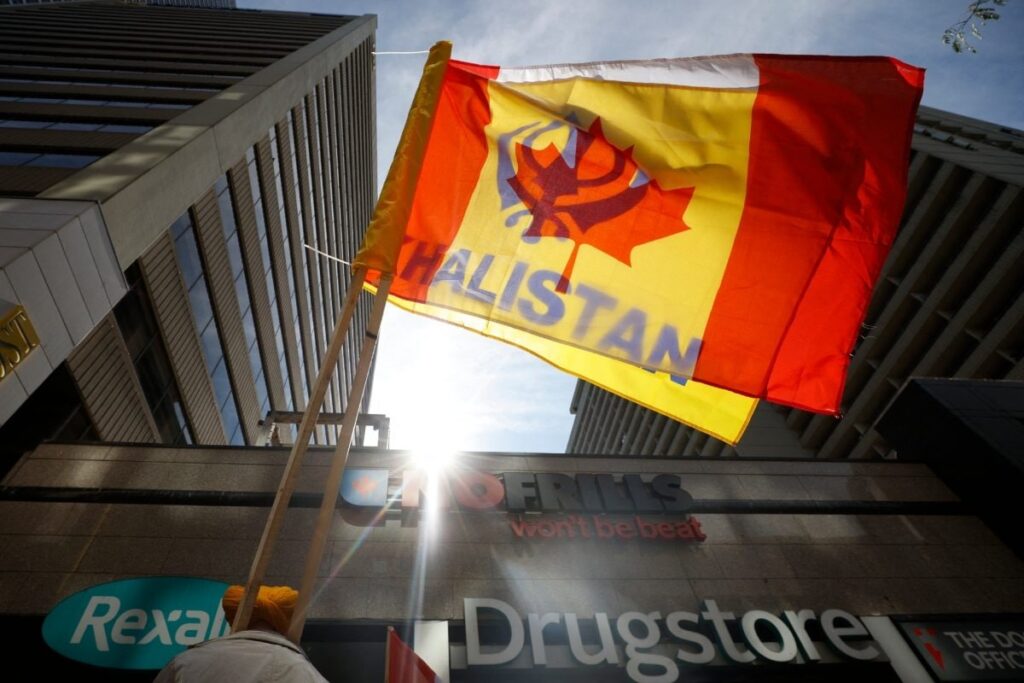 Sikh Man with Viral 'Say No To Khalistan' Poster Says Khalistanis Bringing Bad Name to Sikhism