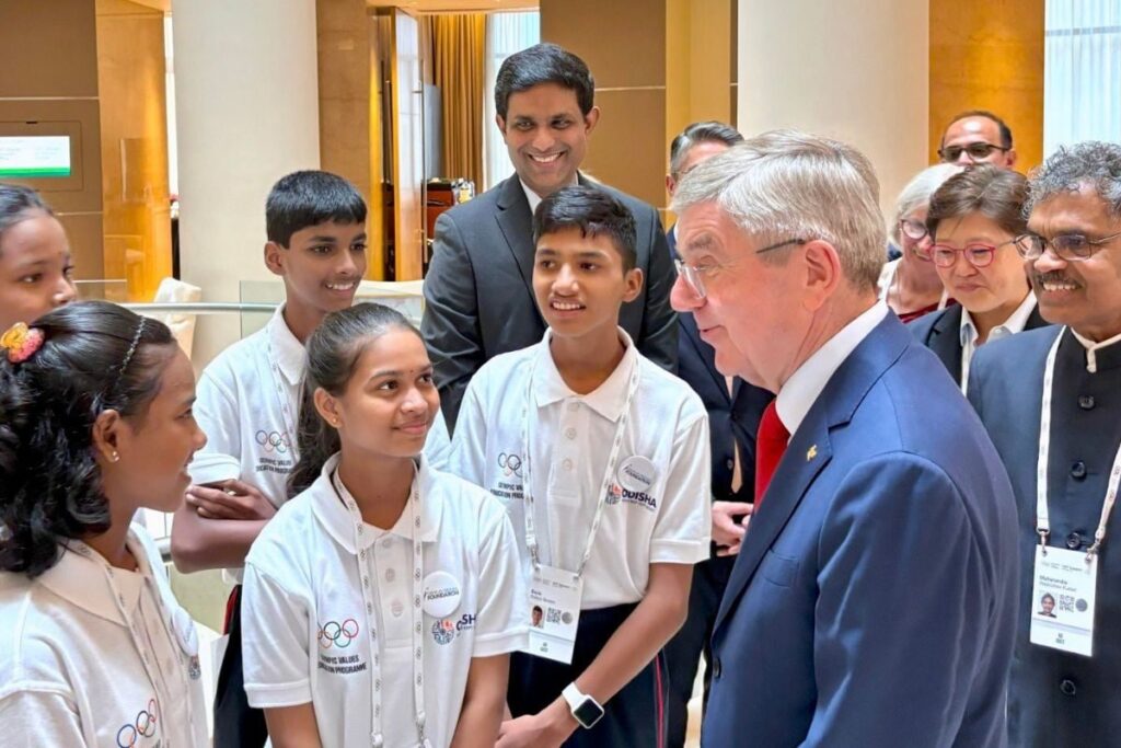Odisha Govt School Students Interacts With IOC President Thomas Bach