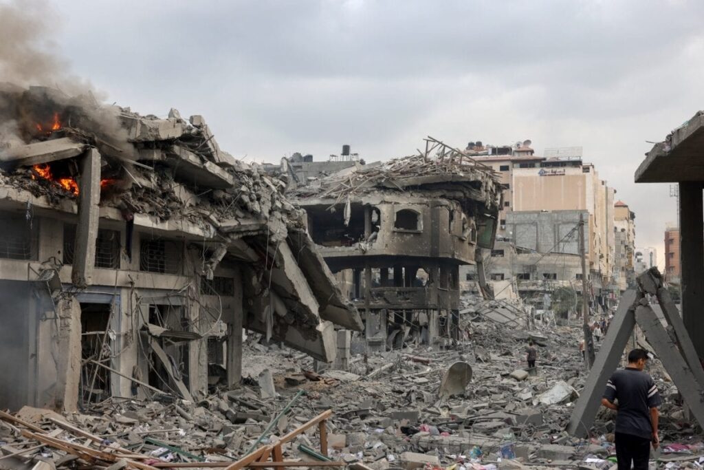 News18 Afternoon Digest: 1,500 Bodies of Hamas Militants Found, Buzz Over 'Jhalak Dikhhla Jaa' Contestants and Other Top Stories