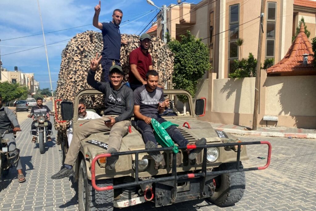 West, Led by Macron, Sunak, Support Israel While Iran Backs Hamas; Russia, Turkey Urge Restraint