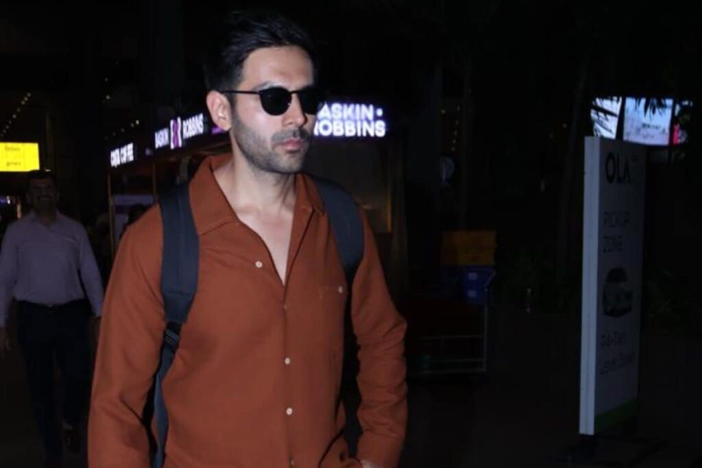 Kartik Aaryan In Splits After Boy Calls Him 'Dude', Asks Actor 'Where Do You Stay'; Watch Video