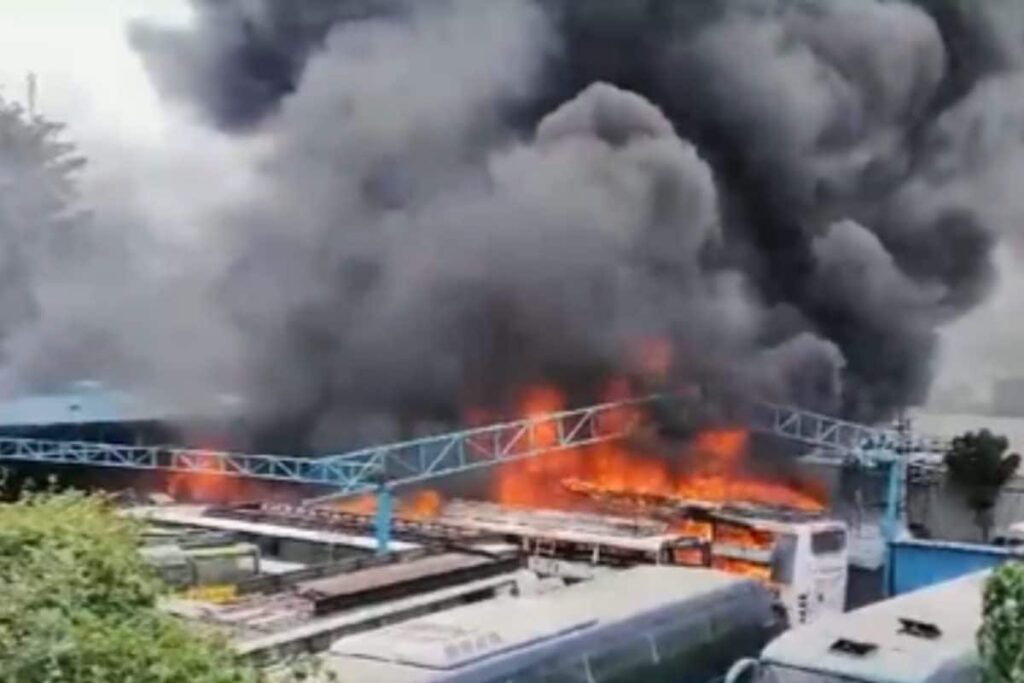 Bengaluru: 5-10 Buses Gutted as Massive Fire Breaks Out At Depot in Veerbhadra Nagar | WATCH