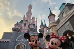 Kolkata: Disneyland-Themed Pandal With Characters & Castles to be Big Crowd Puller | SEE PICS