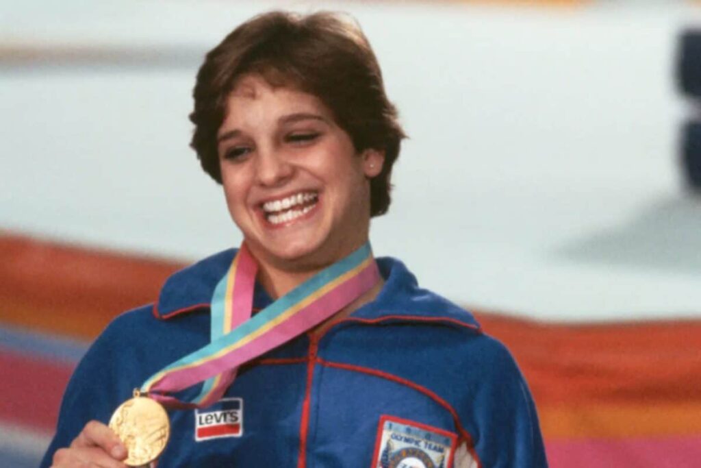 Olympic Gymnastics Icon Mary Lou Retton "Fighting For Her Life" With Rare Pneumonia