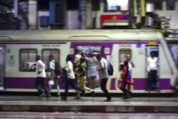 Mumbai Local Trains to Remain Suspended During 10-hour Block Between Andheri-Goregaon Stations | Details