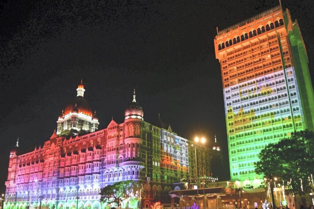 Mumbai: Drunk Man Makes Hoax Call, Threatens to Bomb Taj Hotel; Arrested