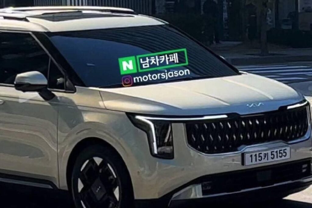 2024 Kia Carnival Spotted Ahead Of Debut, India Launch Imminent?