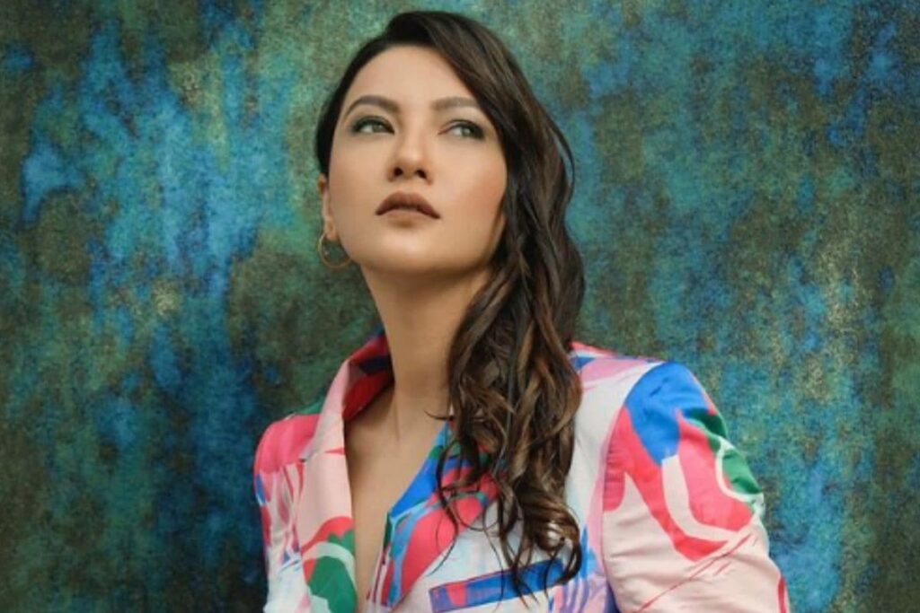 Inside Gauahar Khan's Selfie Moment With Jhalak Dikhhla Jaa 11 Judges