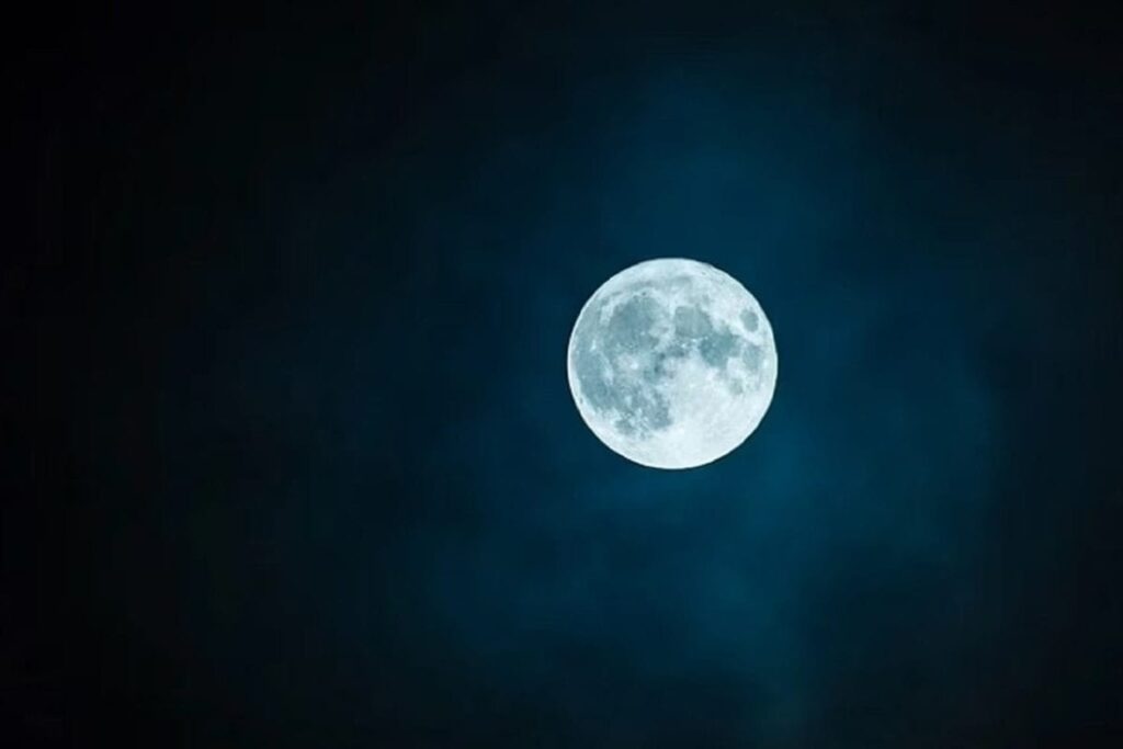 Aaj Ka Panchang, 28 October, 2023: Tithi, Vrat, Rahu Kaal, and Other Details