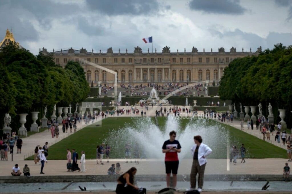 France: Versailles Palace Evacuated Again for Security Alert Amid High Vigilance Against Attacks