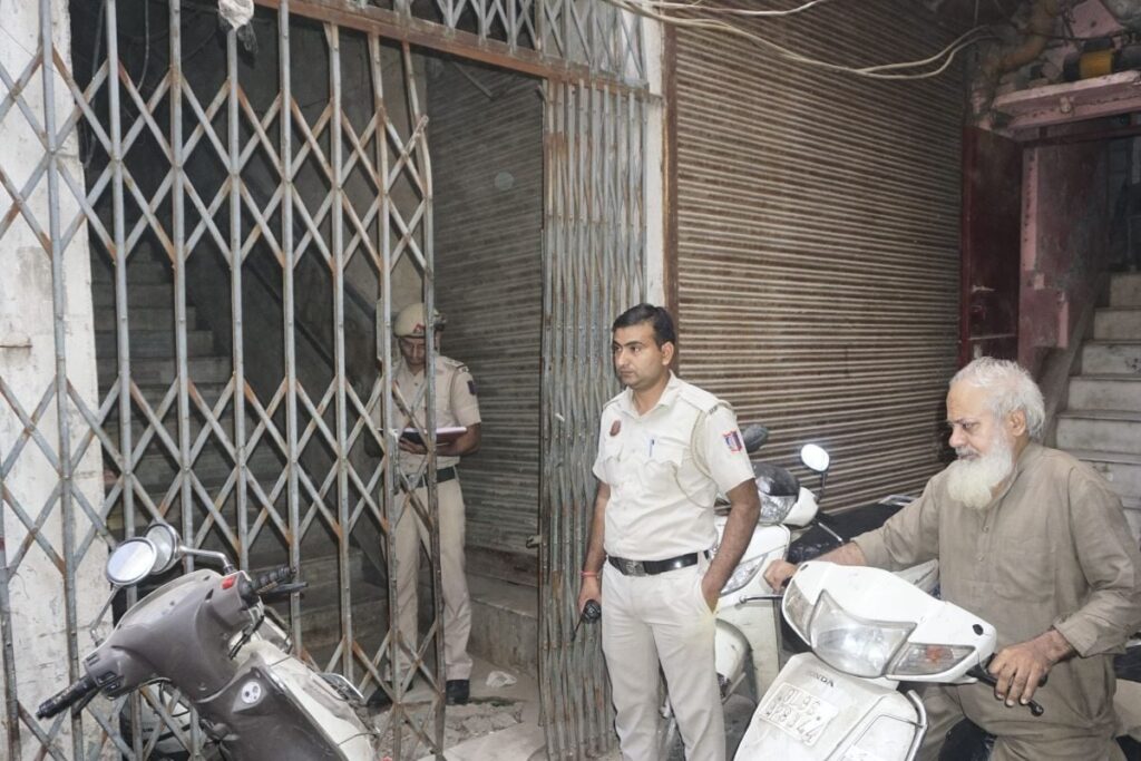 Crackdown on PFI: Raids On in 6 States, House of '2006 Mumbai Train Blasts' Accused Also Searched