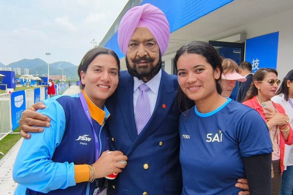 Asian Games: Rajeshwari Kumari Emulates Father Randhir By Winning Silver in Trap Team Event