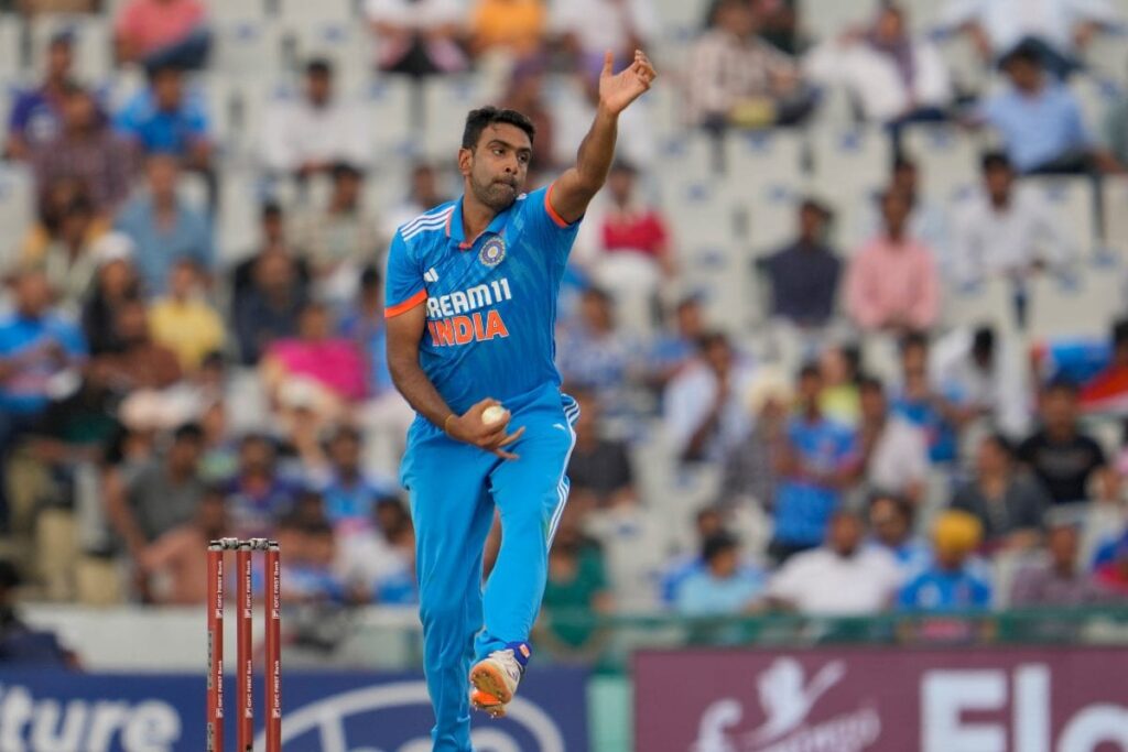 'I Helped Tendulkar in 1998 to Negate Shane Warne': Ashwin Approaches Ex-Spinner to Sort Out Flaws in Bowling Action