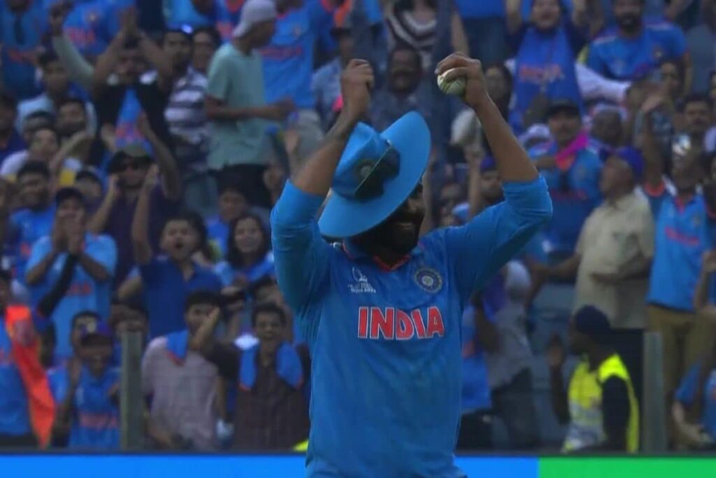 WATCH: Ravindra Jadeja Takes a Stunner, Asks For 'Fielder of The Match Medal'