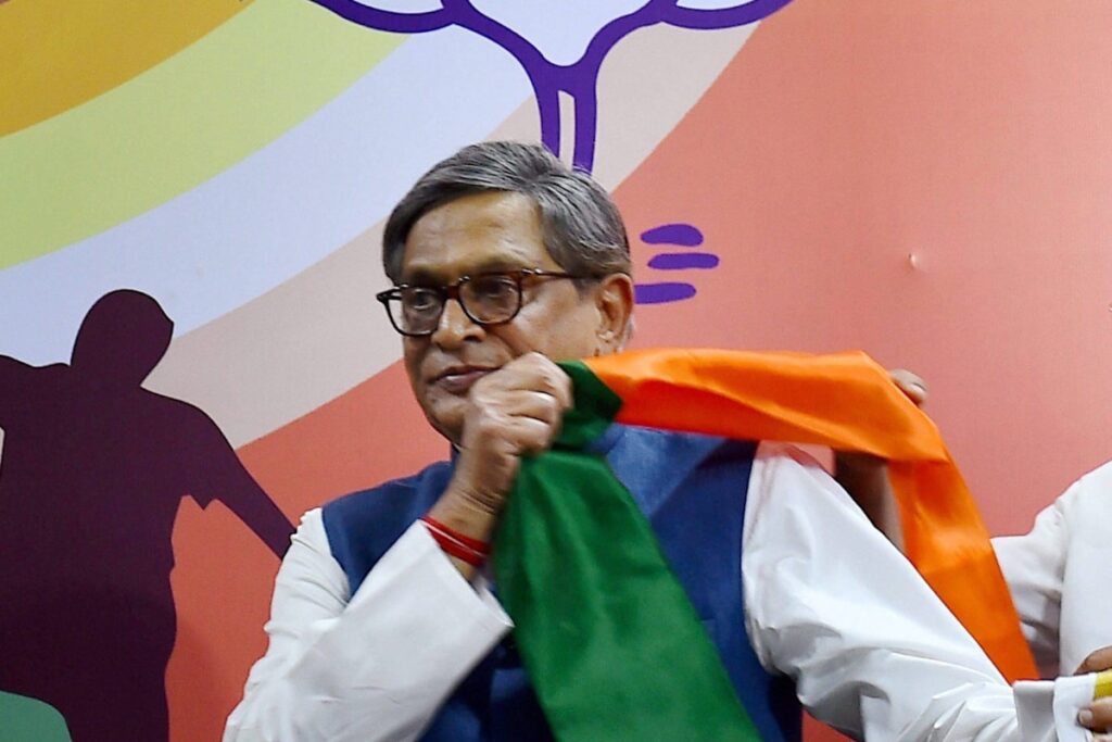 S M Krishna Advises Four Riparian States to Formulate Distress Formula to End Cauvery Issue