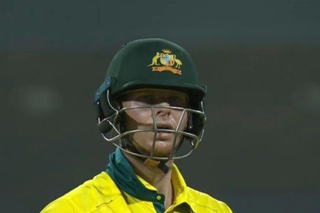 'Shuffling Robbed Him Not Technology': Steve Smith Godsmacked After DRS Declares Him LBW Out Against South Africa