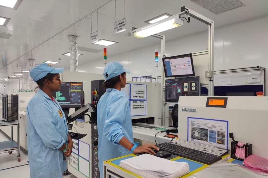 Vaishnaw Highlights Key Telecom Achievements During Cutting-edge SMT Line Inauguration