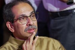 Uddhav Reaches Out to Socialists; Says if BJP Can Shower Flowers on Pak Cricketers He Can Talk to Samajwadis