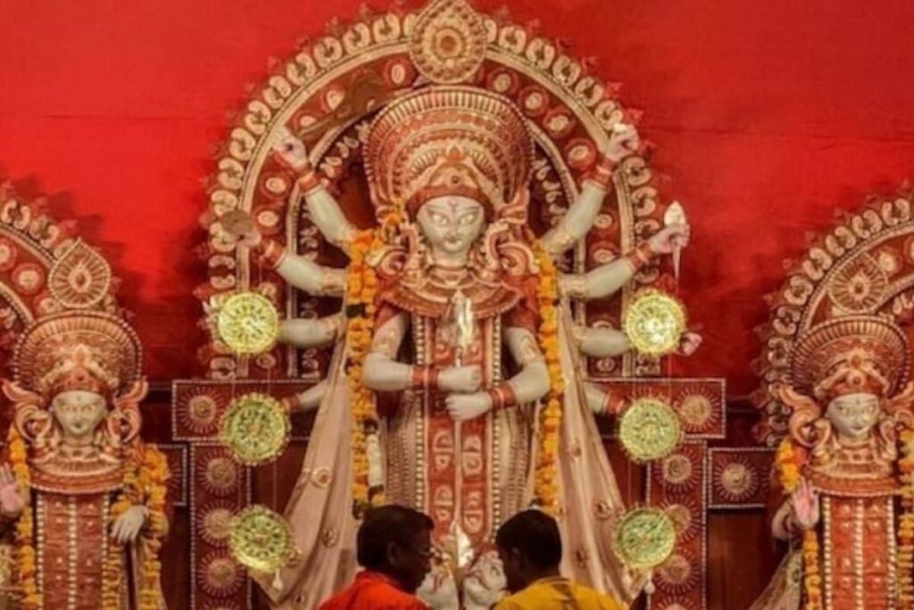 Chittaranjan Park To Minto Road, 5 Famous Durga Puja Pandals To Visit In Delhi-NCR