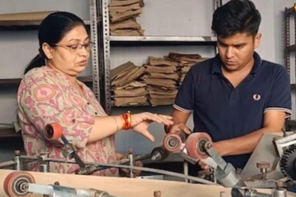 This UP Woman Earns Rs 8 To 10 Lakh Per Month From Her Paper Bag Business