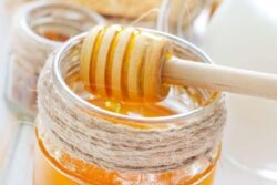 Is Honey With Hot Water Harmful? Here’s The Truth