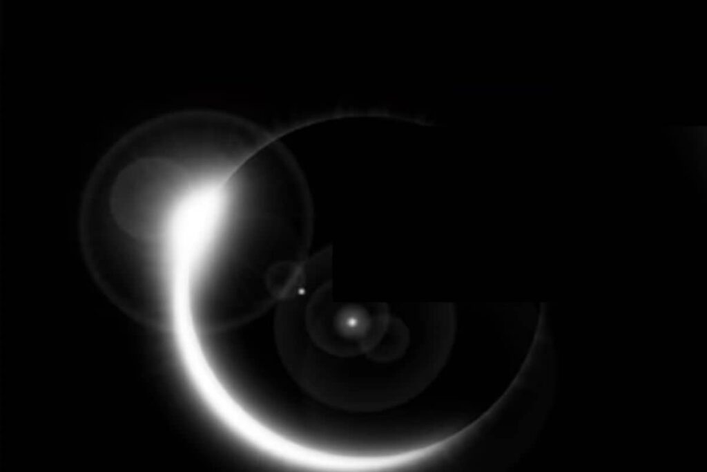 Expert Shares 6 Zodiac Signs That Will Benefit From October 29 Lunar Eclipse