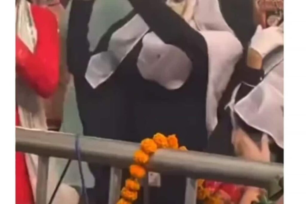 'Nun-Ratri': Internet Obsessed With ‘The Nun’ Doing Garba