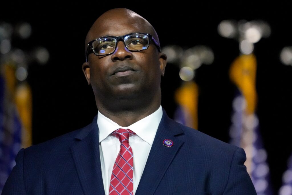 US Lawmaker Triggers Fire Alarm in US Capitol Office Amid Vote on Key Funding Bill