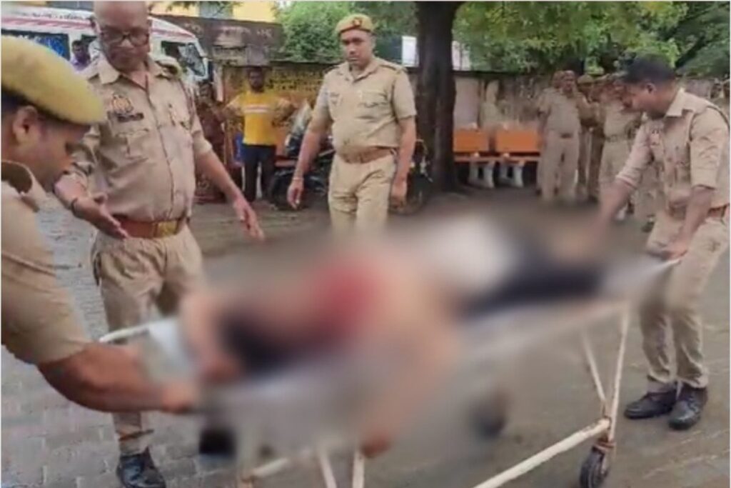 Deoria Killings: Locals, SP Workers Resist 'One-sided Action', Police Restrict Entry to Village