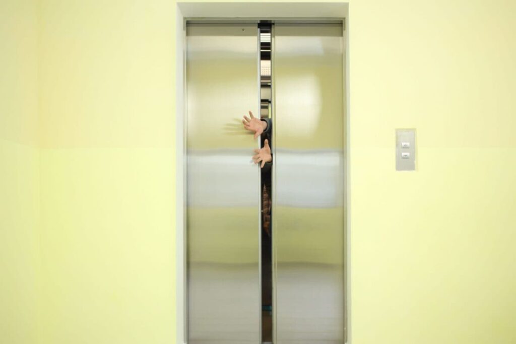 Delhi: Plumber Dies After Getting Stuck in Lift at Residential Building in Naraina