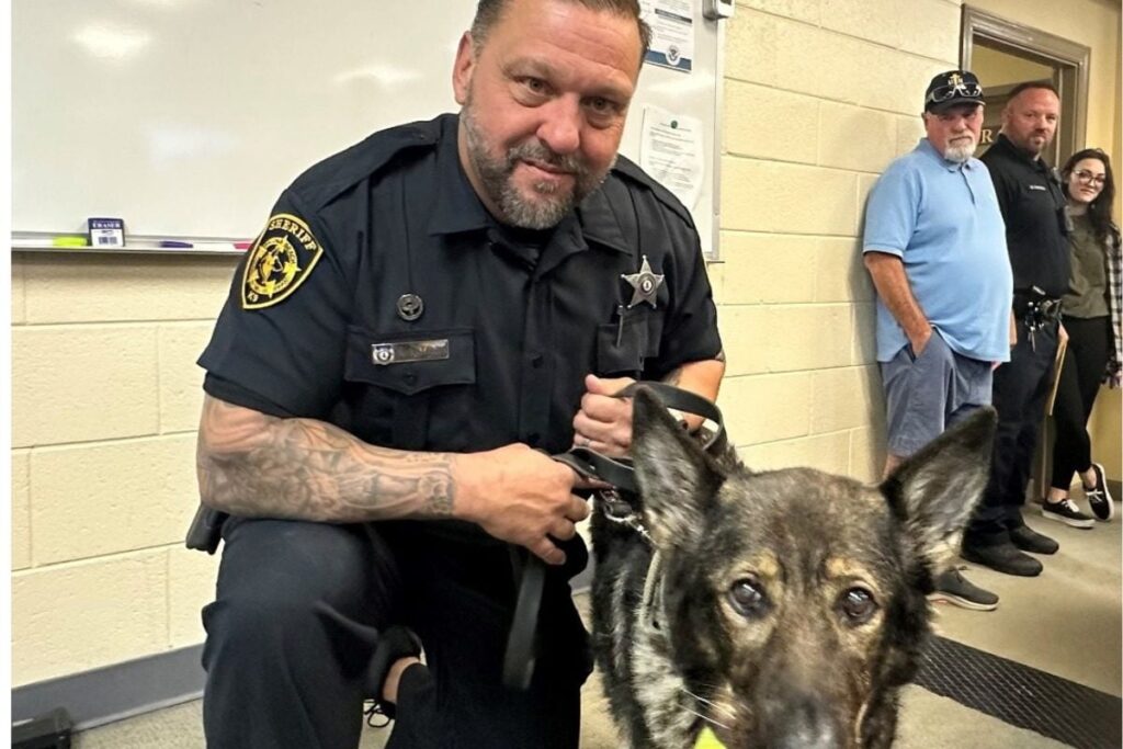 US Police Department Organises Heartwarming Send Off For German Shepherd