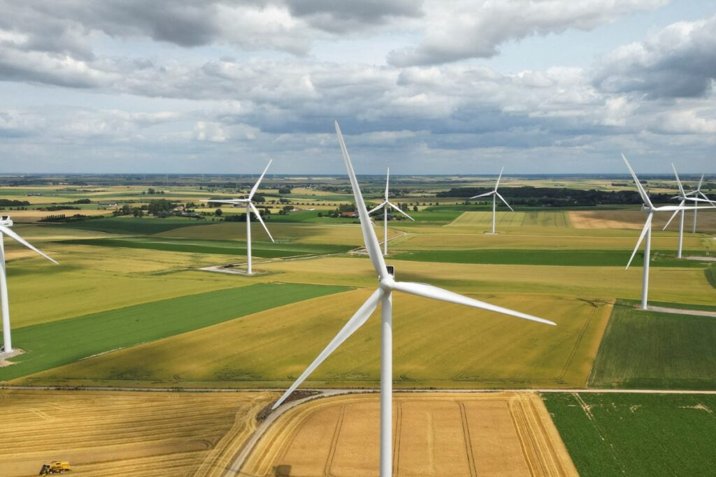 Suzlon Bags Order for 50.4 MW Wind Project