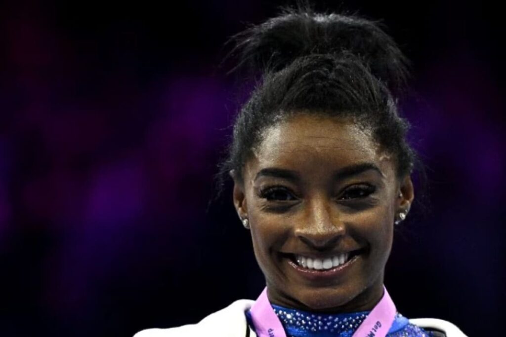 'That's Not Me': Simone Biles Calls Out Wall Street Journal For Using Incorrect Image