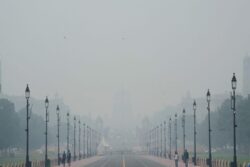 Punjab's Farm Fires Major Reason Behind Delhi-NCR's Air Pollution; Centre to Send Flying Squads to Monitor Situation