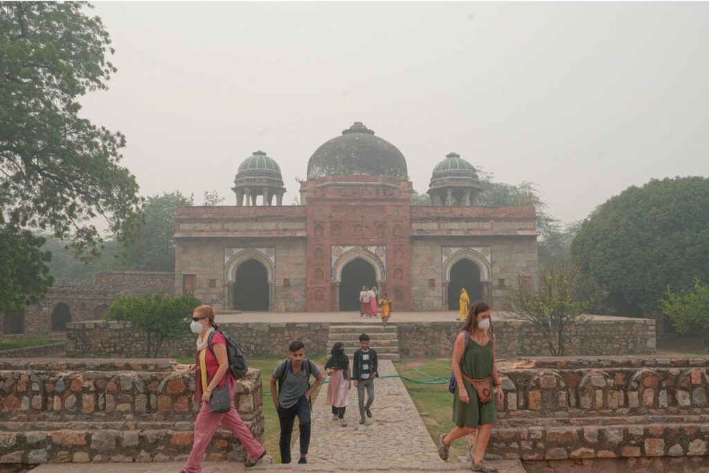 Air No Care! 1 in 3 of Delhi-NCR Families Likely to Burn Firecrackers this Diwali, Finds LocalCircles Survey