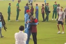 Netizens React to Emotional Ajay Jadeja and Rashid Khan Embrace Each Other After Loss to South Africa