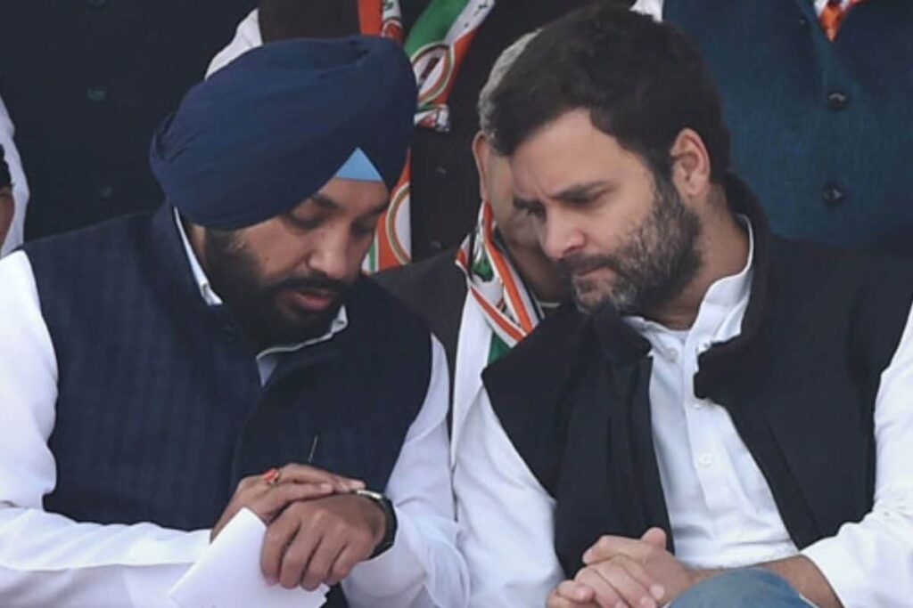 Delhi Cong Chief Donates Desks Made by Rahul Gandhi, Furniture Market Carpenters to School for Specially-abled