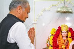 One Take | Pulled Down By MLAs, Can Ashok Gehlot Rise from the Ashes to Win Do-or-Die Battle for His 'Asmita'?