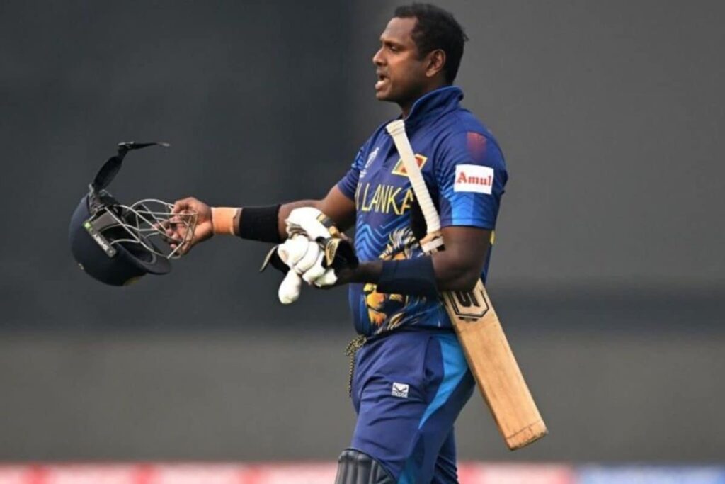 'Meet the First Ever Player in Cricket History...': Social Media Erupts as Angelo Mathews is 'Timed Out' Against Bangladesh in ICC WC 2023
