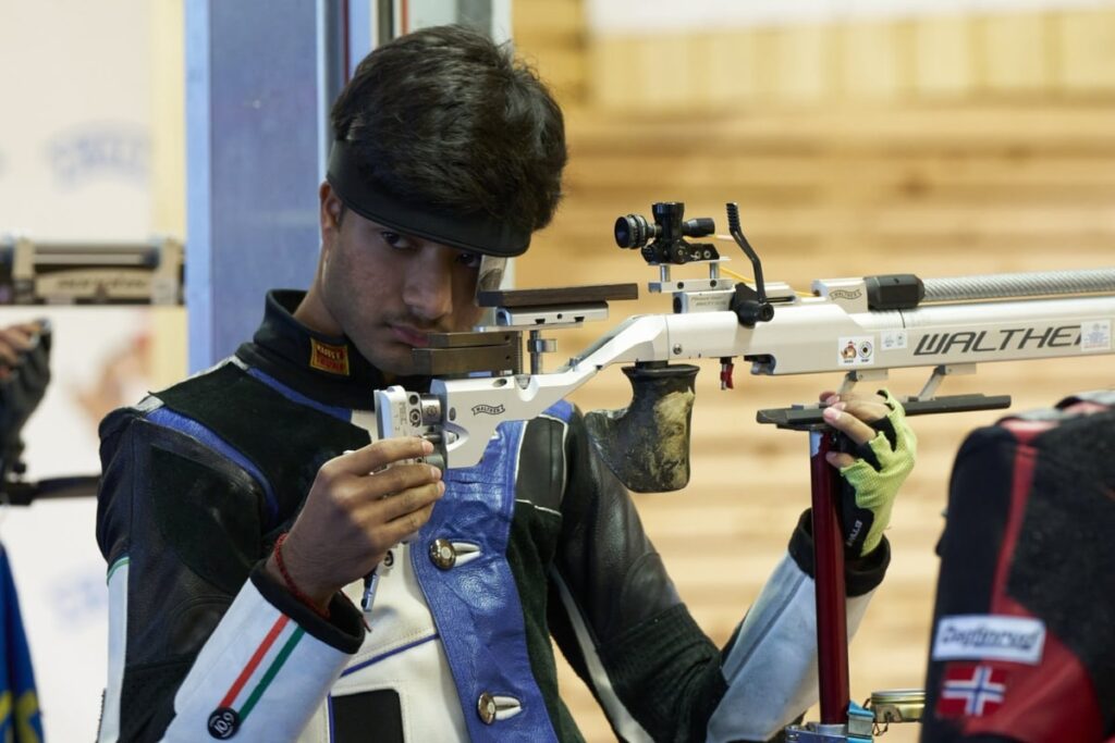 Hearing-impaired Rifle Shooter's Family Shocked After Son Dhanush Srikanth's Disqualification in Asian Championships