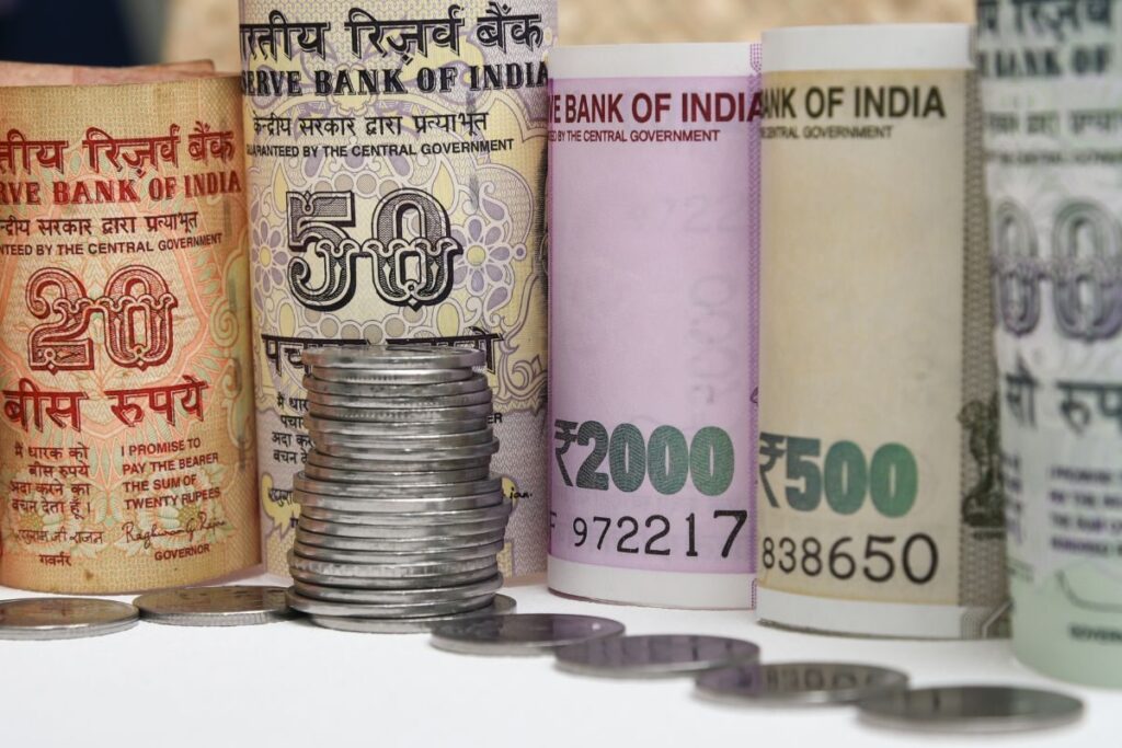 SBI Vs PNB Vs ICICI Bank: Check Detailed Comparison of Latest FD Interest Rates