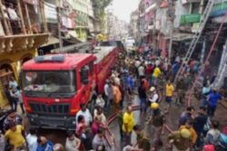 Fire in Prayagraj Shop: Rescued Man Dies of Cardiac Arrest, 2 Hospitalised with Burns