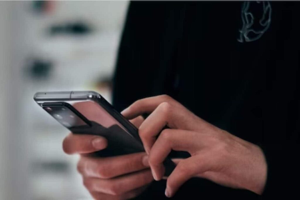 Fed Up With Old OTPs Clogging Your Inbox? Try This Simple Trick To Auto Delete Them