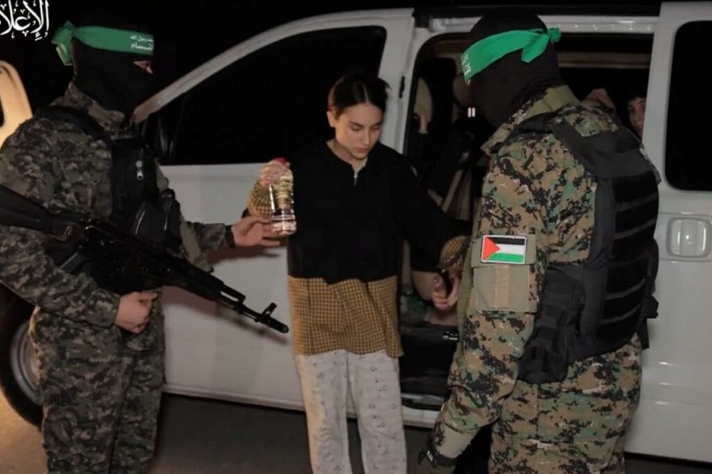 Israel, Hamas Say Truce is Extended