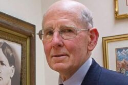 Market Guru Gary Shilling Hints At Potential Economic Downturn, Predicts 30% Stock Market Plunge