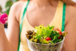 This Woman Is Allergic To Over 37 Food, Here's How She Manages To Eat And Travel