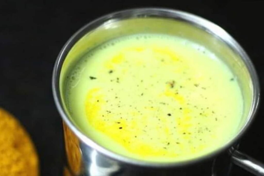 Worried About Cold And Cough This Winter? Try Turmeric Pepper Milk Recipe At Home